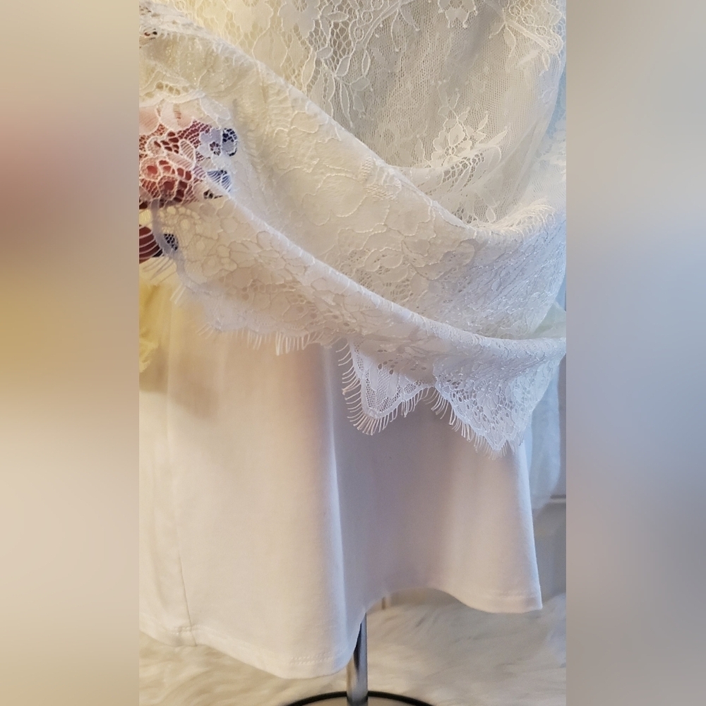 White House Black Market Ivory Long Sleeve Lace Blouse Lined Round Neck Size M - Picture 4 of 9